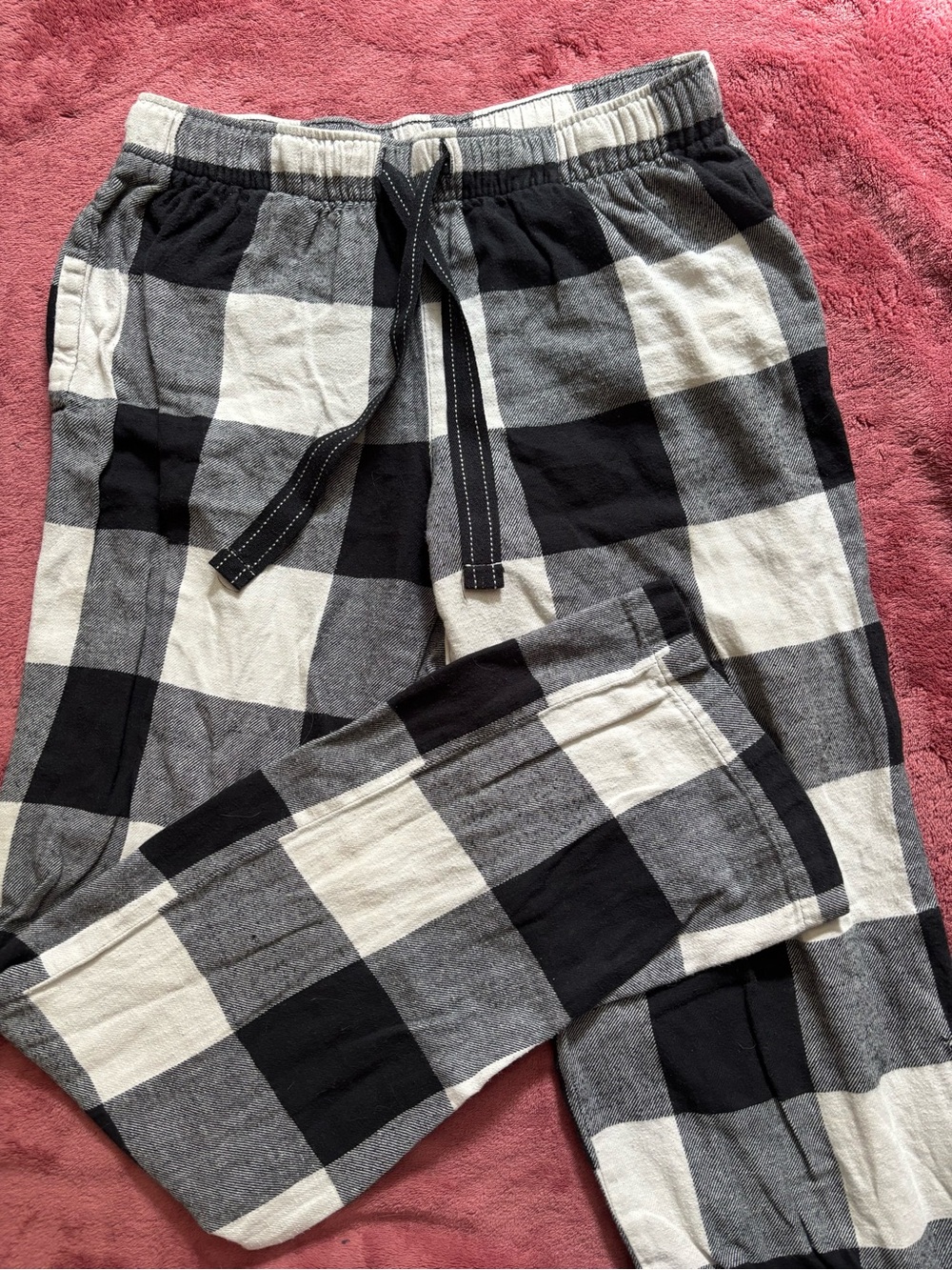 Women’s Black & White Buffalo Plaid Lounge Pants
